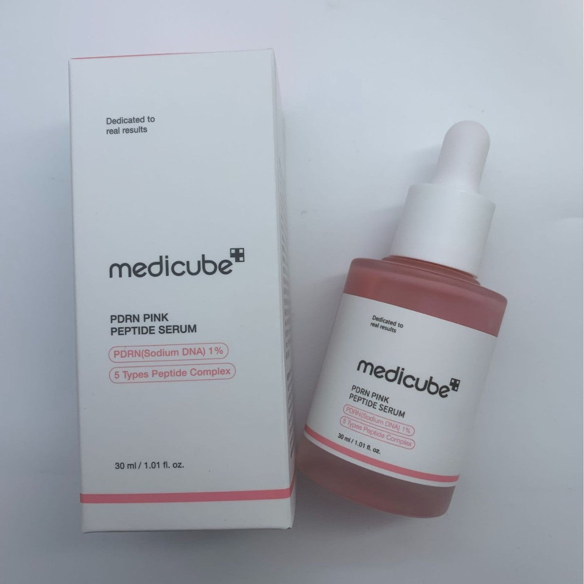 Sérum Rosa PDRN Medicube com Peptídeos e Niacinamida - Pele de Vidro, Hidratação e Firmeza