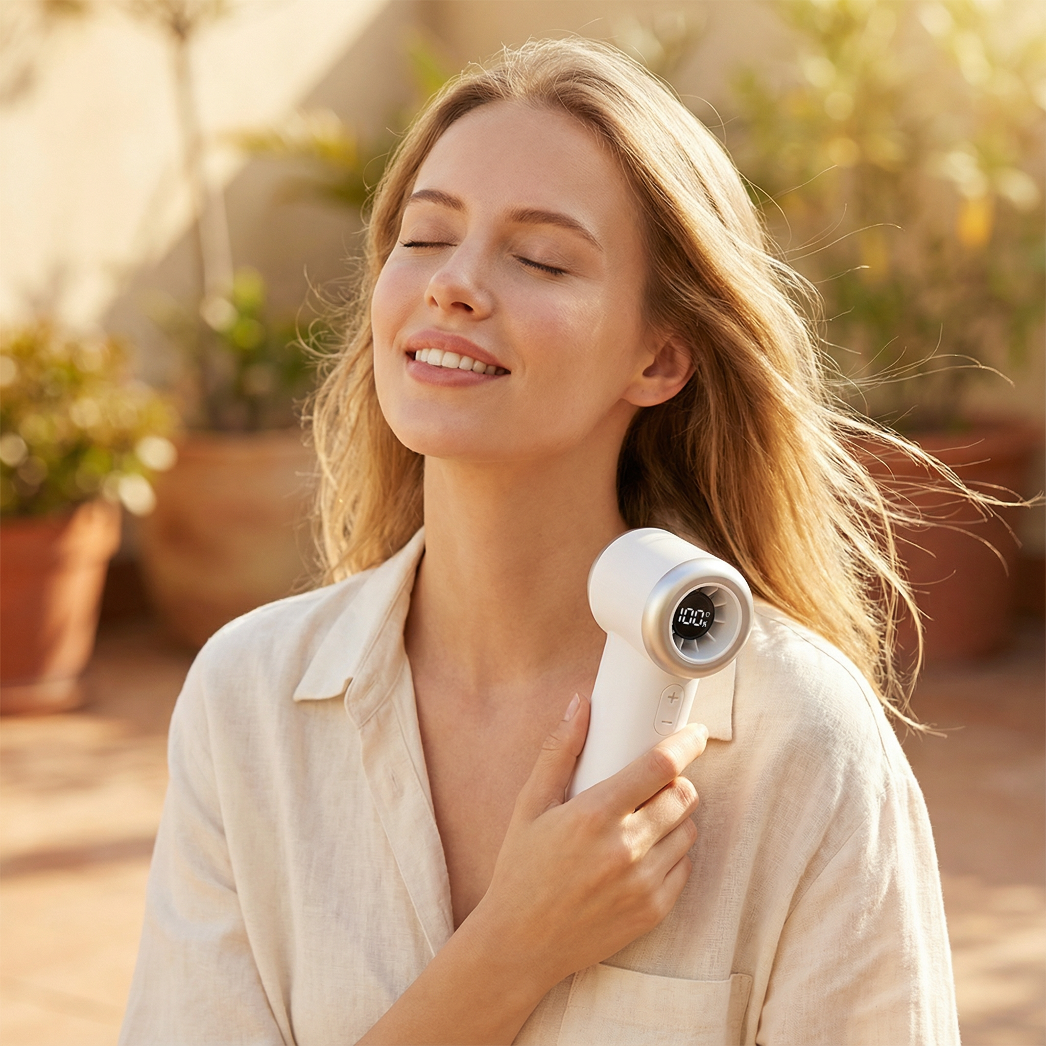 Ventilador Portátil F4 Mini – Potência, Autonomia, Refrescância e Tecnologia em Movimento